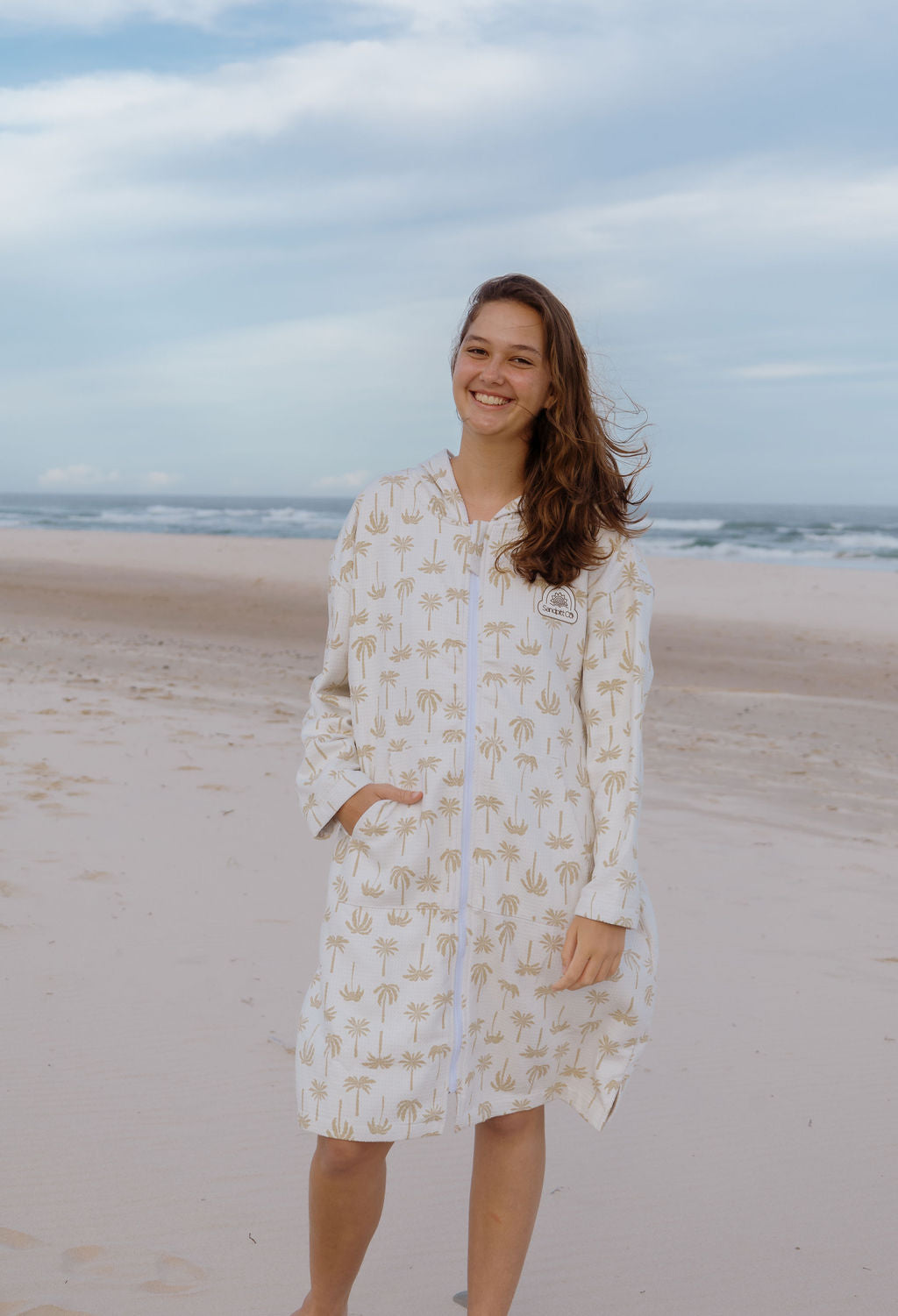 Palm Tree Paradise adult towel – hooded and long sleeve