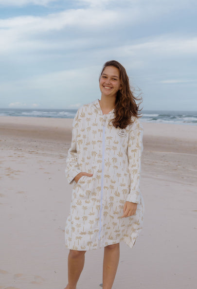 Palm Tree Paradise adult towel – hooded and long sleeve