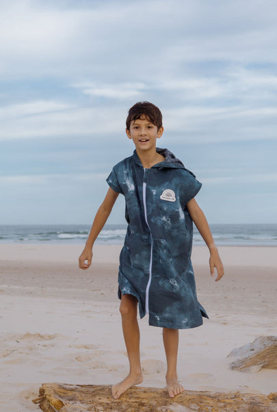 Thunderstorm kids wearable towel – sleeveless beach style