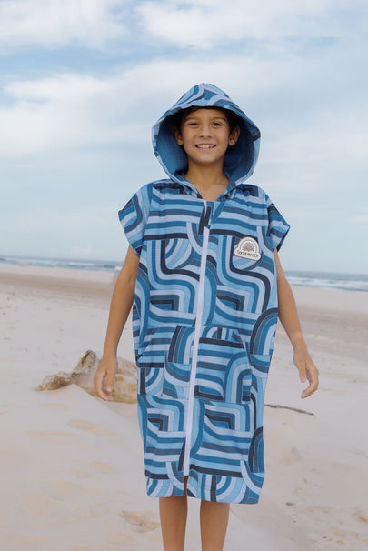 Ocean Tide sleeveless towel for kids – wearable and hooded