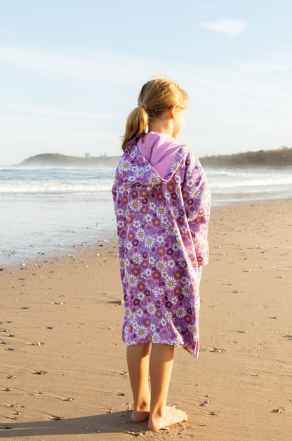 Hooded sand-free beach towel for kids – zipped style